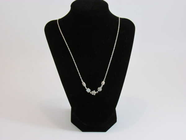 silver plated flower necklace