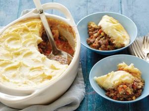 photo of a shephards pie with a flaky crust divded into 2 bowls