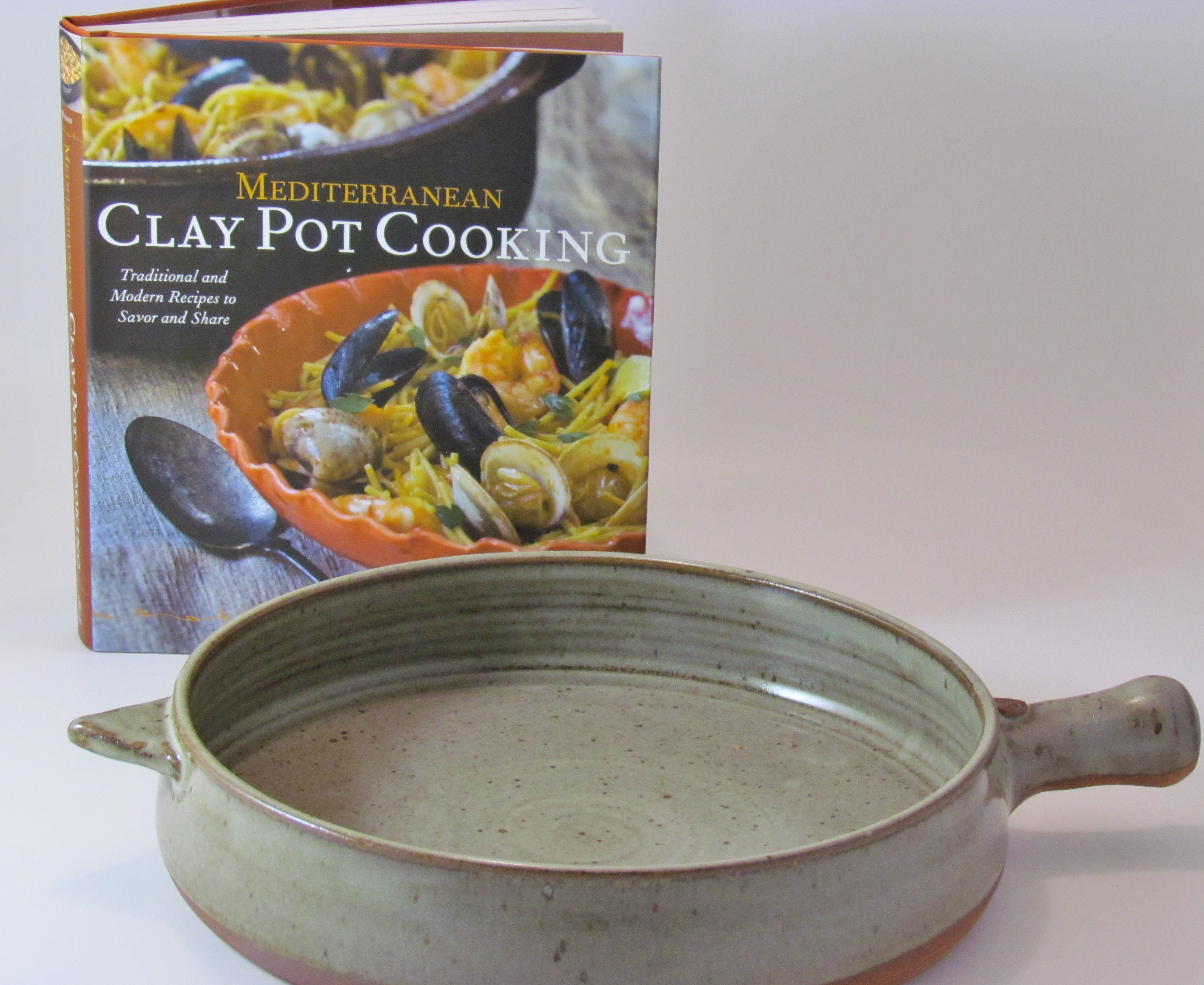 Clay Coyote Saucepan with Flameware clay for smooth and rich sauces