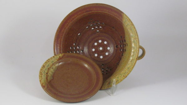 Fitzgerald Pottery Small Berry Bowl Set in Dark and Light Brown