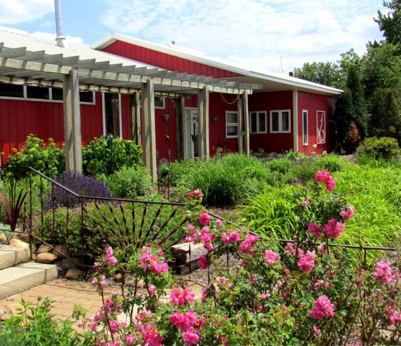 The beautiful gardens at the old Clay Coyote location on the farm.