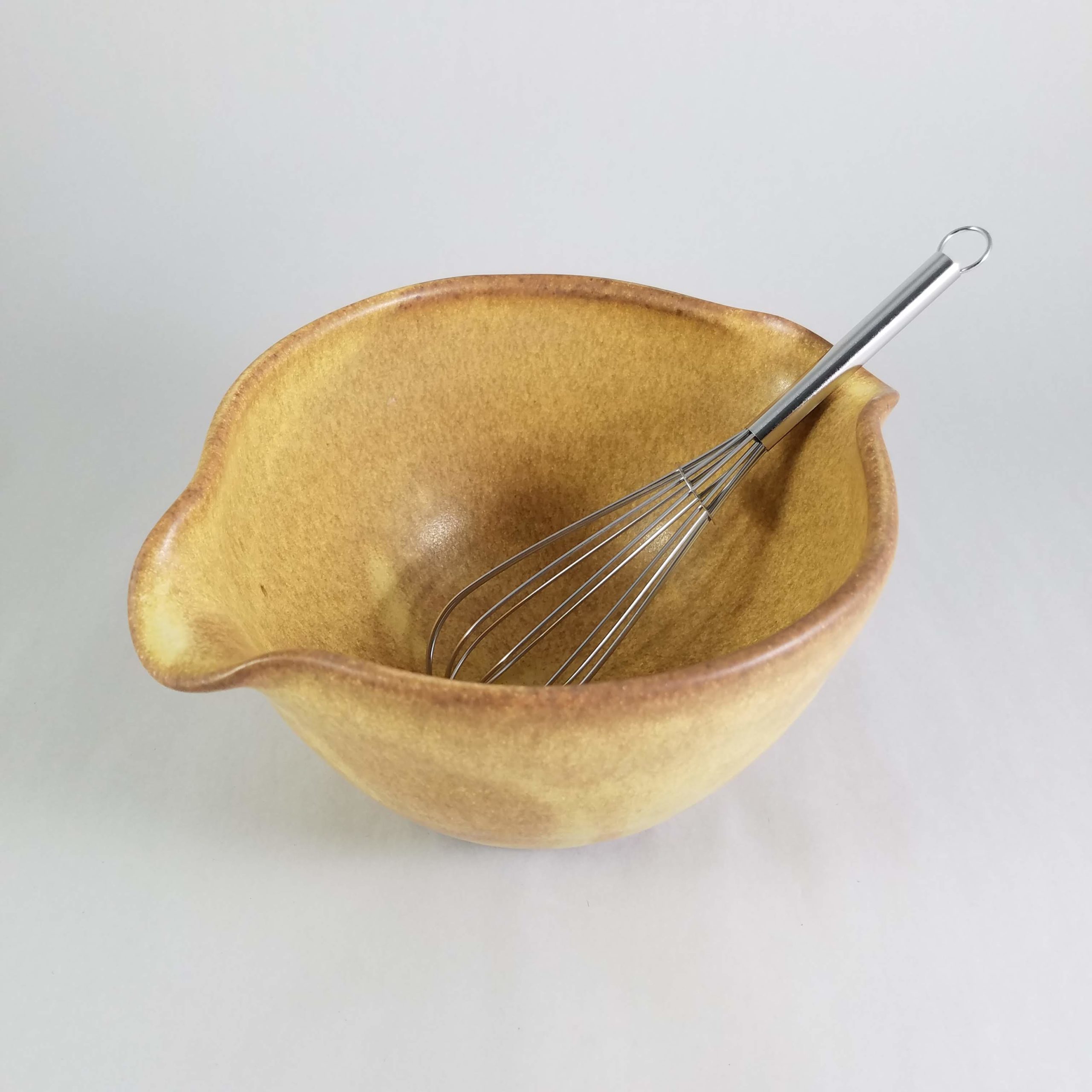 Foltz Eggs & Wire Wisk #RA0119-1/12 Scale Details about    Miniature Mixing Bowl 