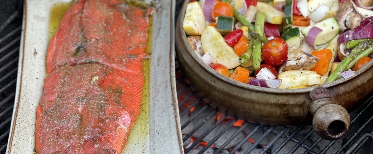 Flameware fish tray with grill basket 