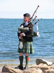 Highland_piper